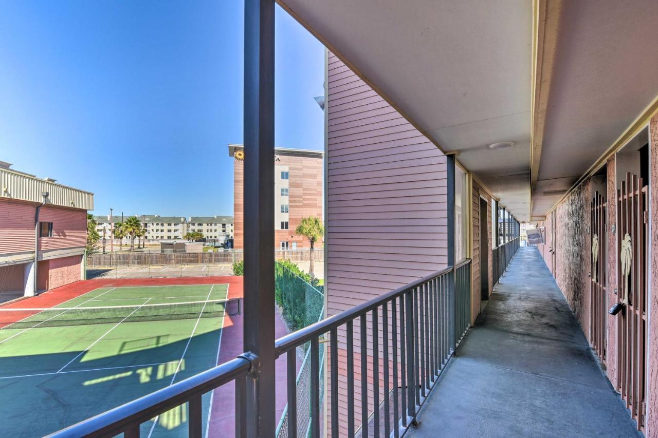 Coastal Galveston Condo Walk To Shoreline! エクステリア 写真